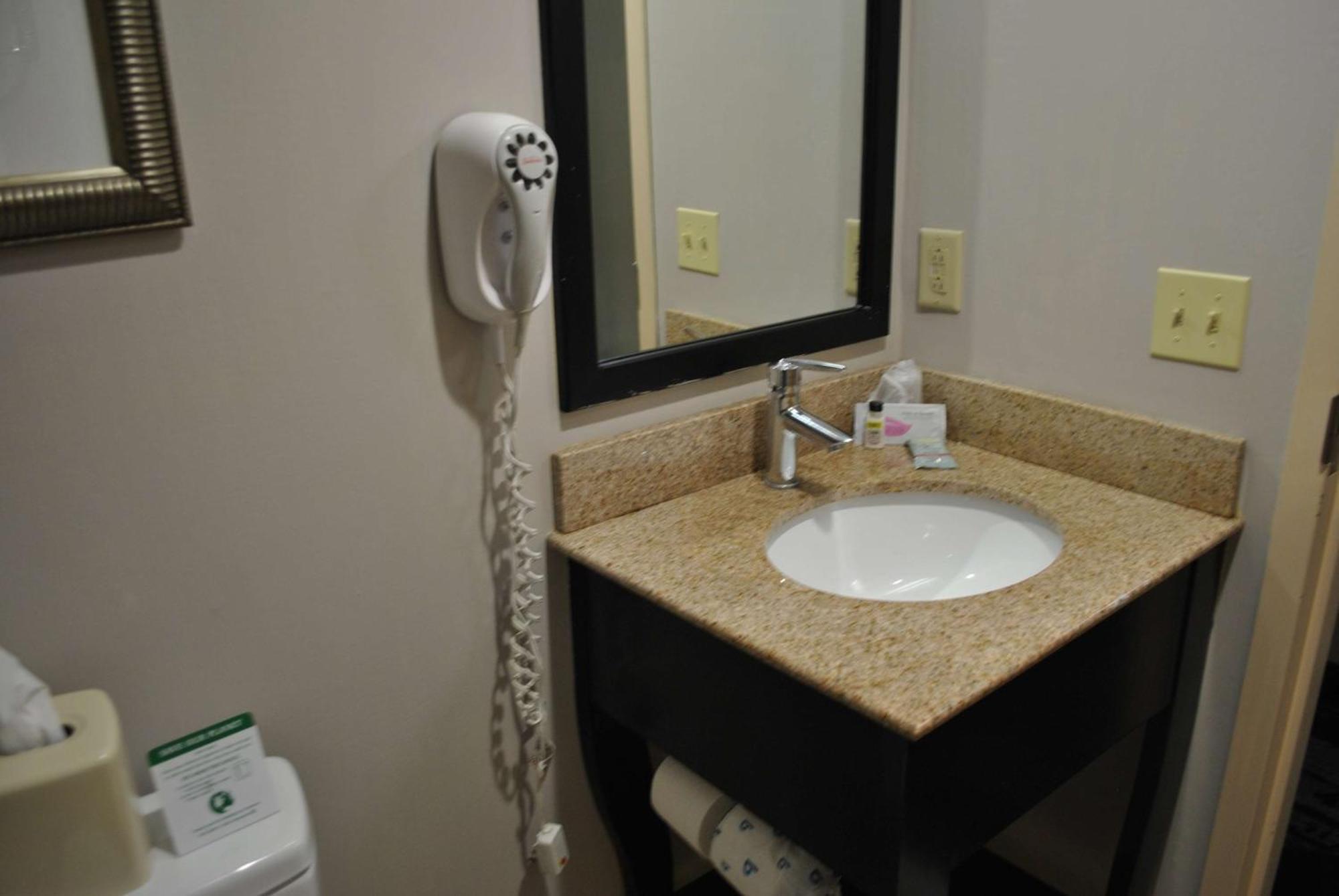 Best Western Owego Inn Dış mekan fotoğraf